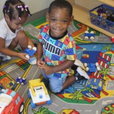 Toddler-Playing-Classroom
